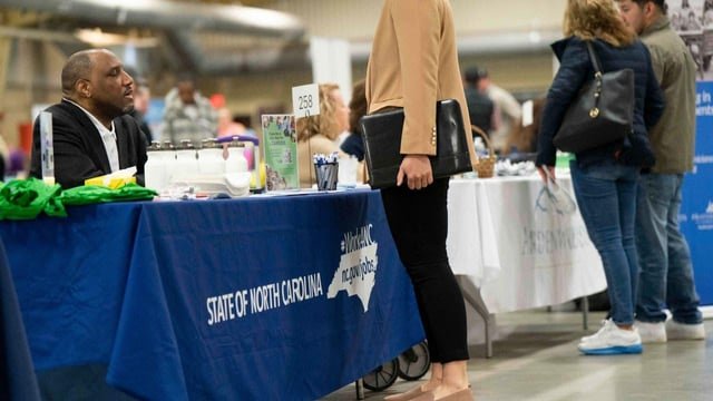 La IA se mantiene como principal motivo de recortes laborales en EE.UU. por tercer mes consecutivo: 97,000 empleos perdidos en mayo