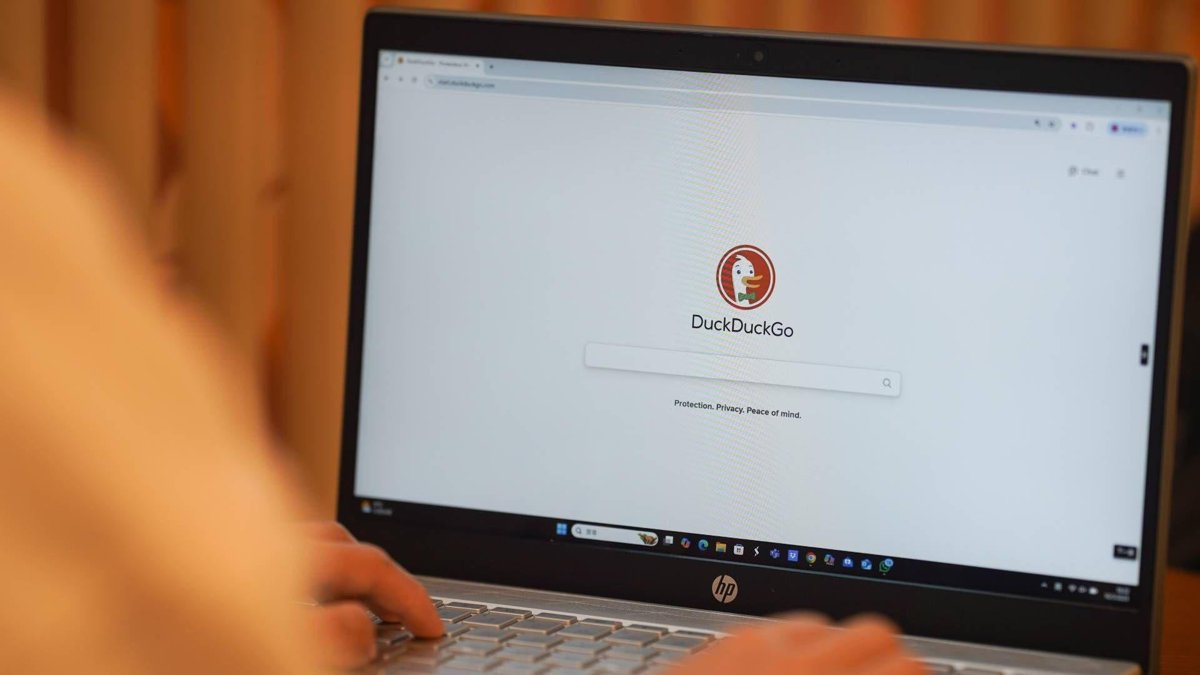 Las visitas a DuckDuckGo crecen un 28% después de que Google dijera que la gente ama su modo con IA
