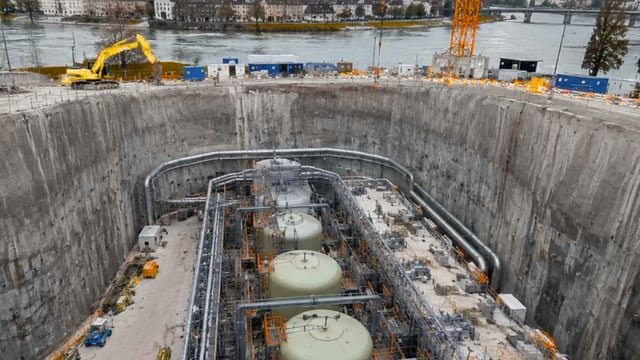 Suiza excavó un hoyo del tamaño de dos campos de fútbol para instalar la batería subterránea más potente del mundo: 1.2 GW en milisegundos y 2.1 GWh de almacenamiento