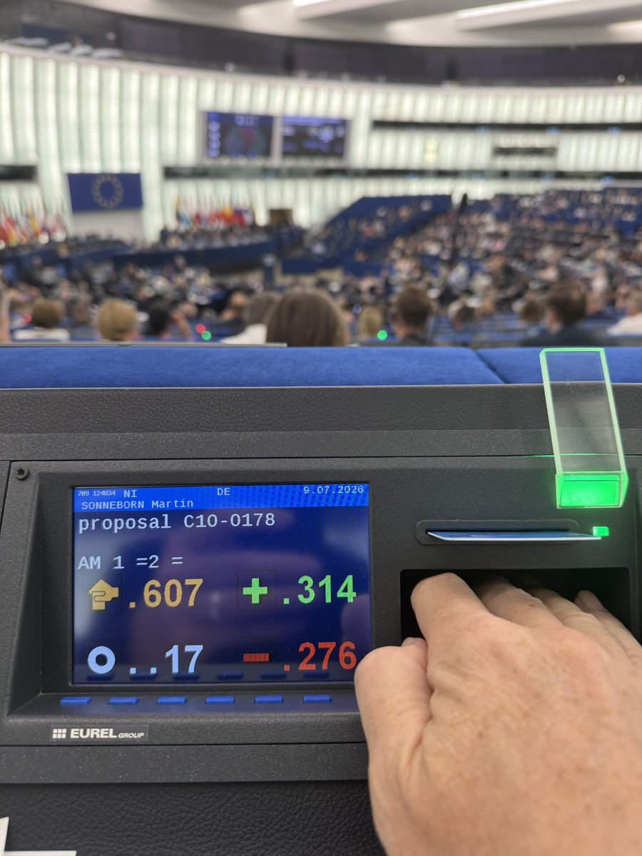 El Parlamento Europeo aprueba el 'Chat Control 1.0' que permite escanear mensajes y fotos privados sin orden judicial