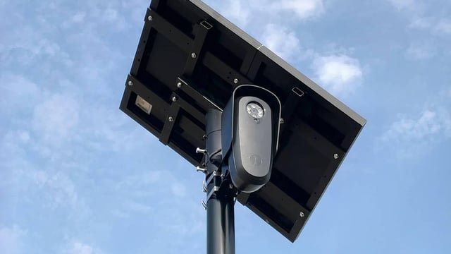 Comunidades de Estados Unidos se unen para destruir las cámaras de vigilancia Flock