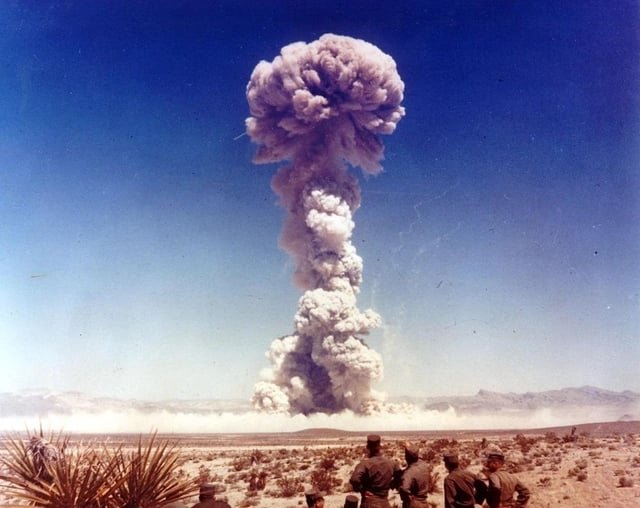 El director de la CIA equipara la IA avanzada con armas nucleares