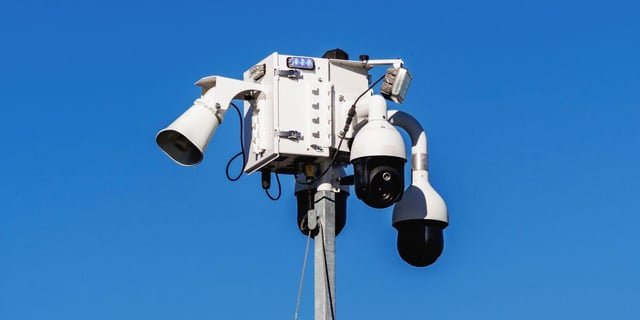 En Roseville (California), Flock malinterpretó el 71% de las alertas de matrículas enviadas a la policía