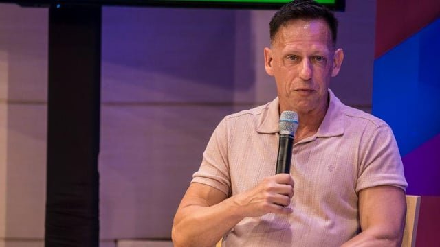 Peter Thiel en Aspen: “El Papa trabaja para los comunistas chinos”